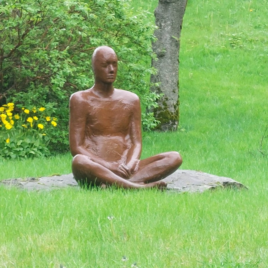 Veranstaltungshinweis für Sonntag 23.2.2025: Im Cafe Kreuzberg wird wieder philosophiert, diesmal zum Thema „Was ist Glück?“