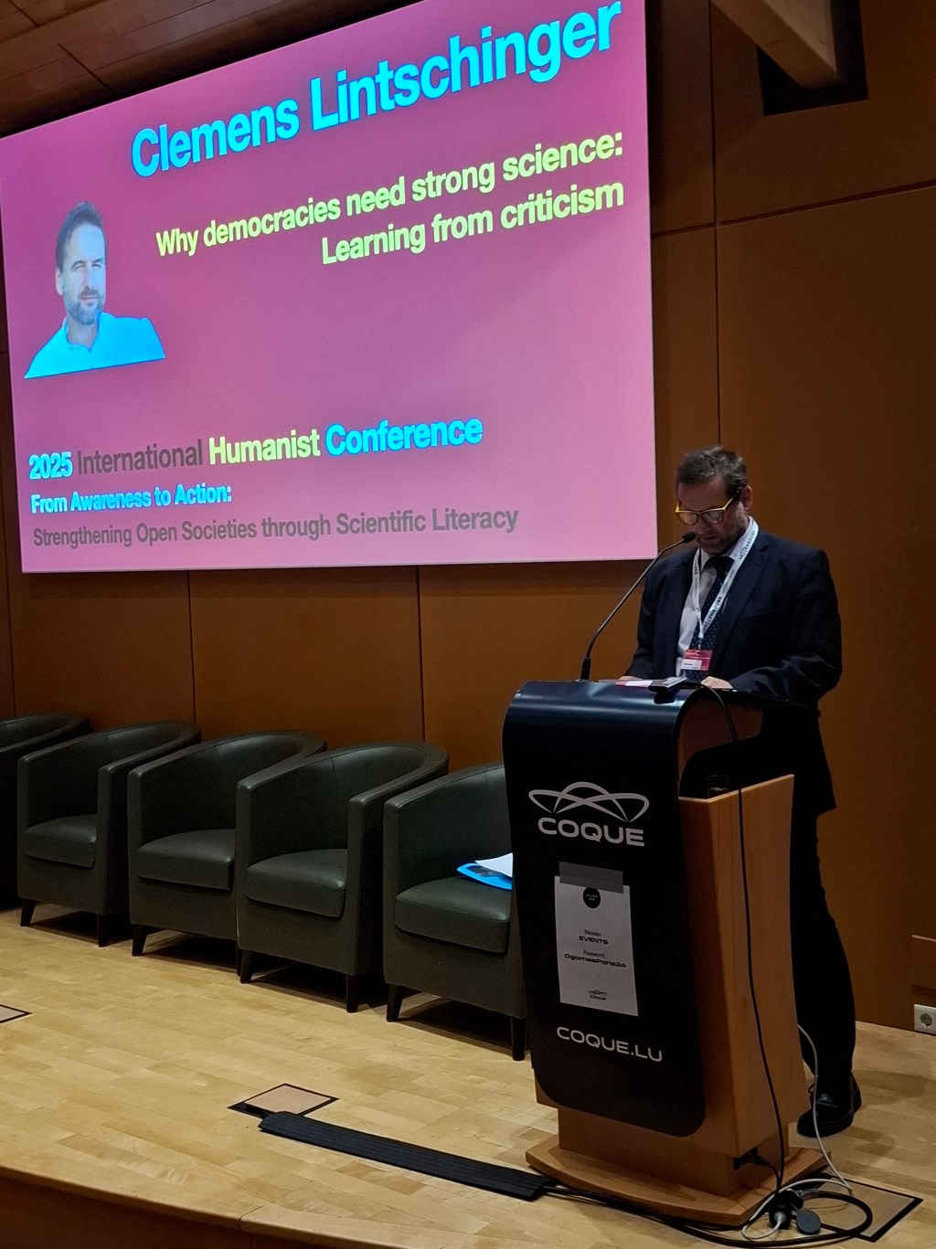 Von Hexenjagd bis Wissenschaftskalender – was Humanist*innen weltweit bewegt (mit Downloads)